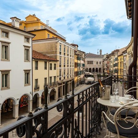 Mercatovecchio Luxury Apartments 우디네 외부 사진