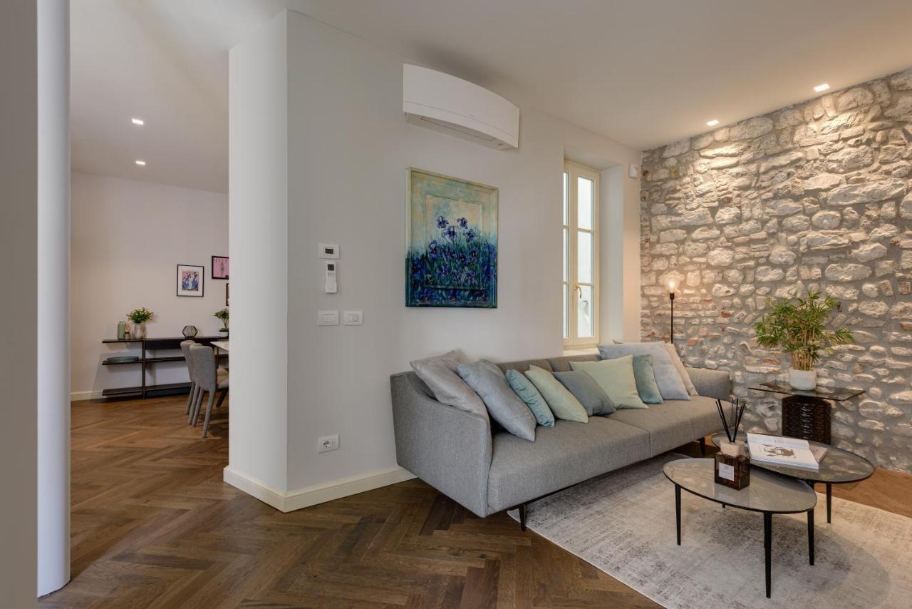 Mercatovecchio Luxury Apartments 우디네 외부 사진