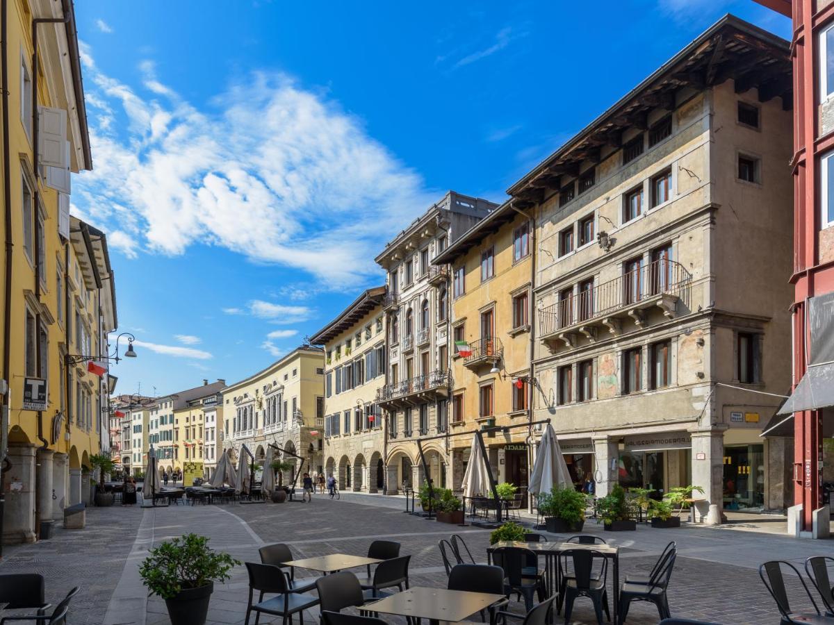 Mercatovecchio Luxury Apartments 우디네 외부 사진