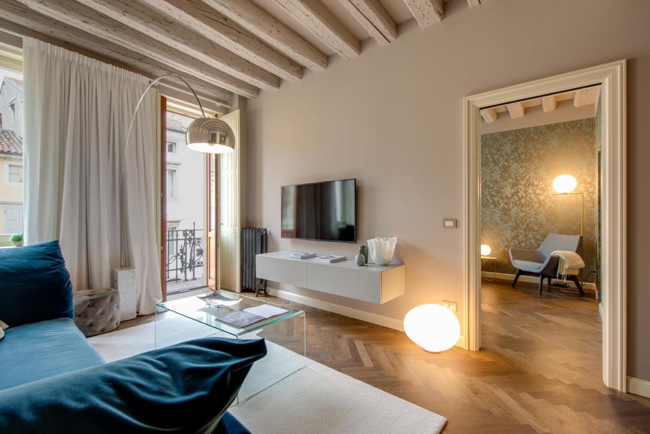 Mercatovecchio Luxury Apartments 우디네 외부 사진