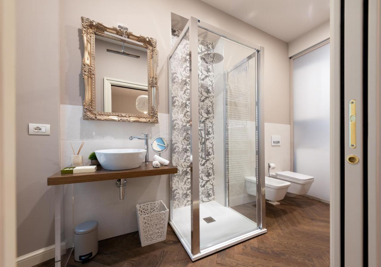 Mercatovecchio Luxury Apartments 우디네 외부 사진